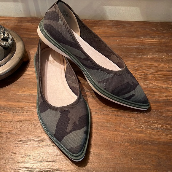 Louise et Cie Shoes - Louise et Cie Celete Pointed Toe Knit Camo Flats
